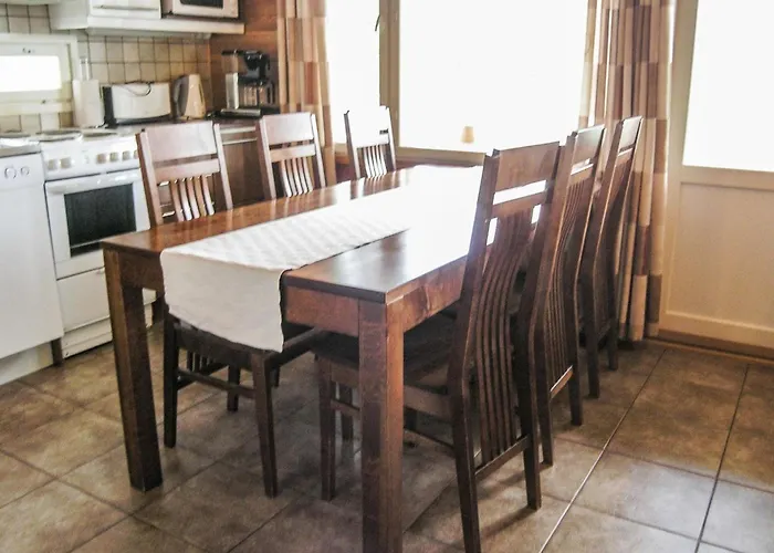 Ylaeneuvola Lanssi By Interhome