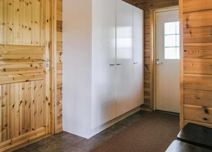 Ylaeneuvola Lanssi By Interhome * Neuvola